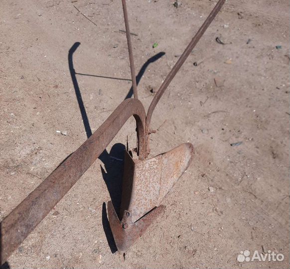 Конный плуг