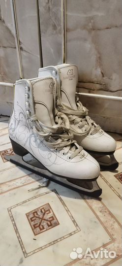 Коньки фигурные 36 размер