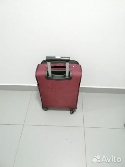 Чемодан на колесах бу