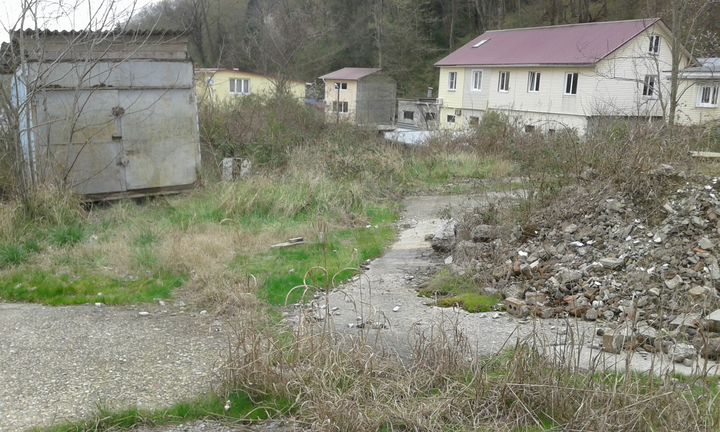 Машиноместо, > 30 м²