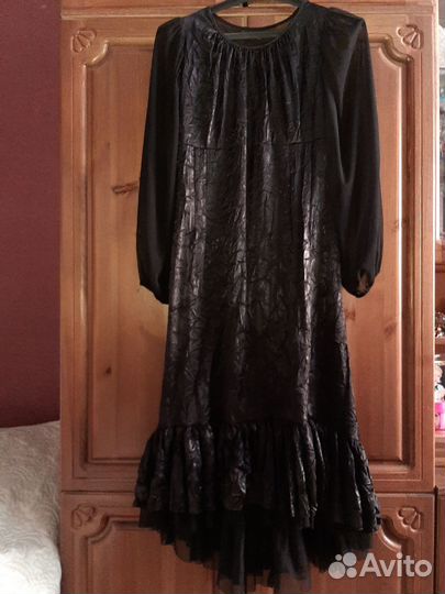 Платье женское 48 50 бу