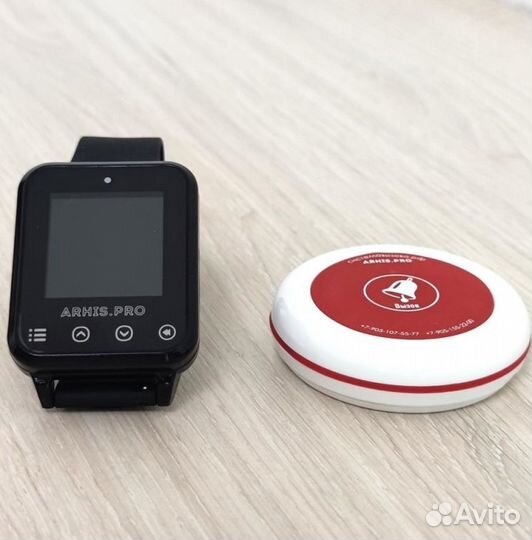 Кнопка вызова официанта и часы пейджер Элит