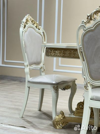 Стол обеденный со стульями