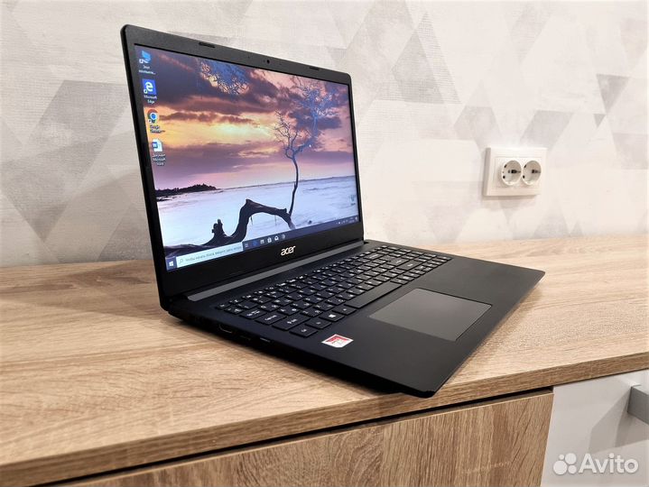 Стильный, легкий, компактный ультрабук Acer