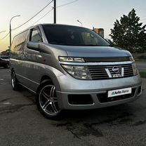 Nissan Elgrand 3.5 AT, 2004, 194 872 км, с пробегом, цена 700 000 руб.