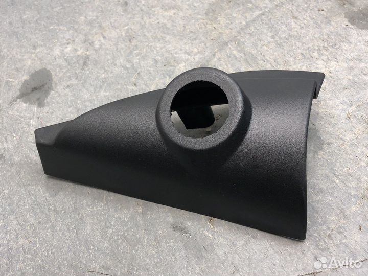 Лев внутр уголок двери Fusion