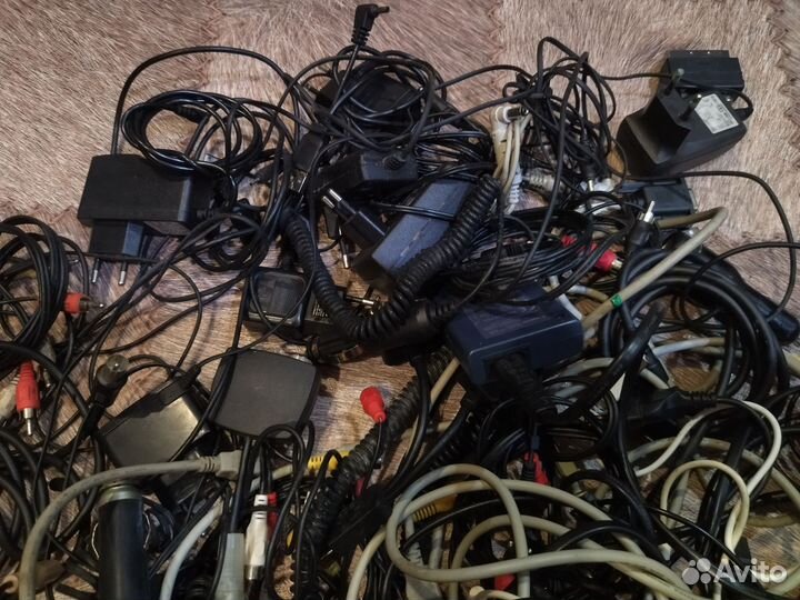 Зарядки и тюльпаны к тв