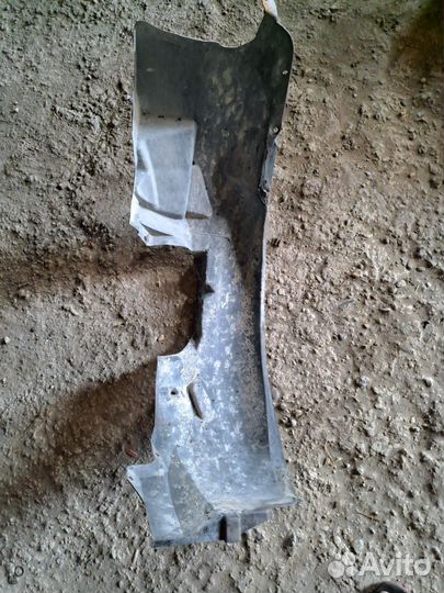 Подкрылок передний левый Chevrolet Lacetti