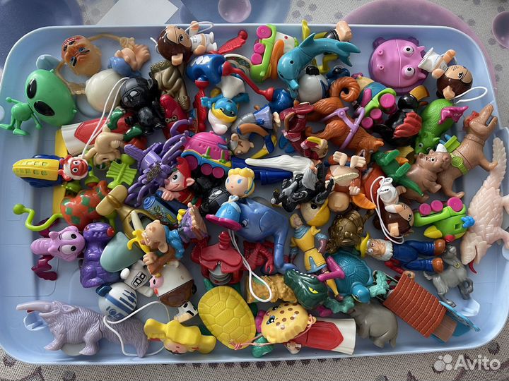 Игрушки Киндер-сюрприз пакетом -65 игрушек