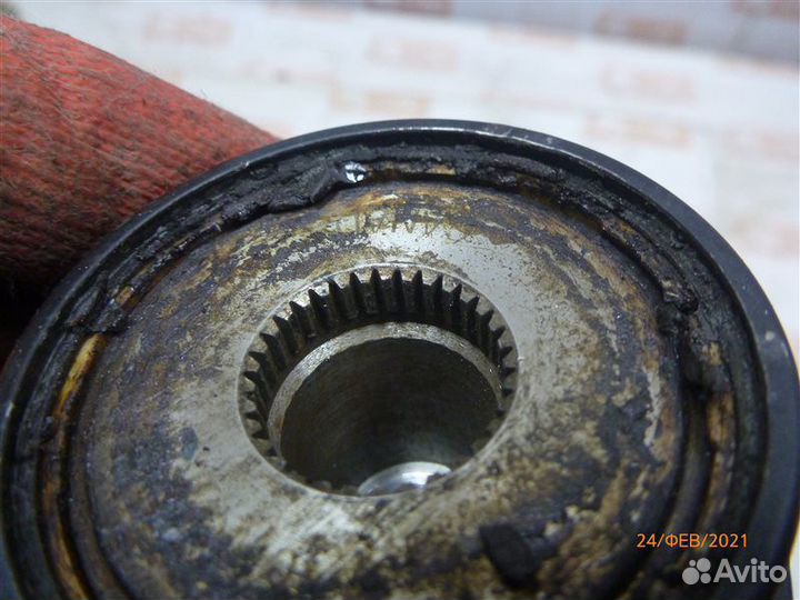 Шкив генератора Volvo Xc70 BZ95 B6324S 2008