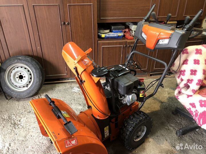 Снегоуборщик бензиновый Husqvarna ST 224