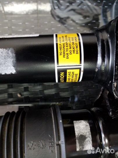 Амортизатор оригинальный задний A1643203031 Merced