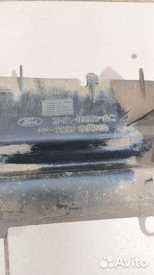 Накладка на переднюю панель Ford Focus 1