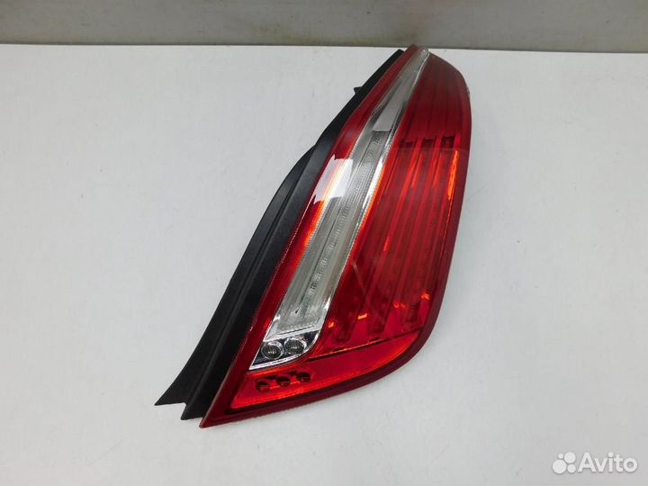 Фонарь задний правый Jaguar XJ