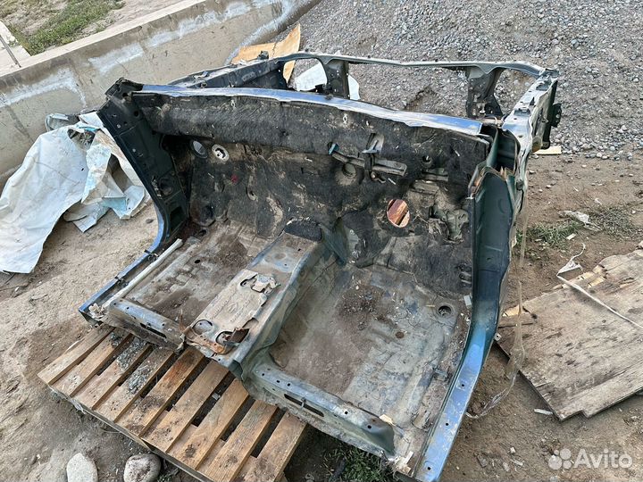 Передняя часть кузова Toyota Prado 150