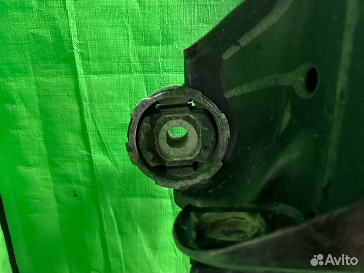 Балка подвески Volkswagen Touareg BAR 4.2 2007