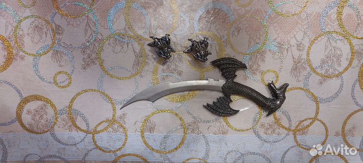 Нож сувенирный с креплениями