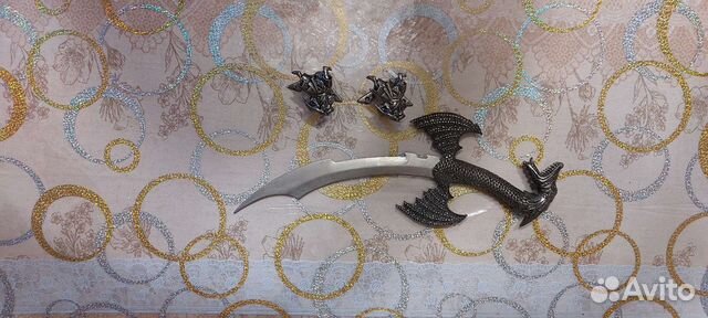 Нож сувенирный с креплениями