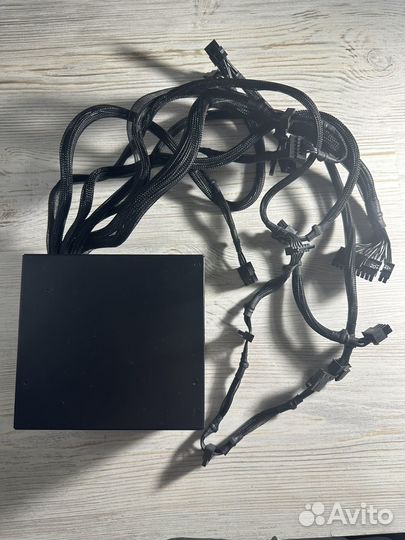 Блок питания be quiet 700w