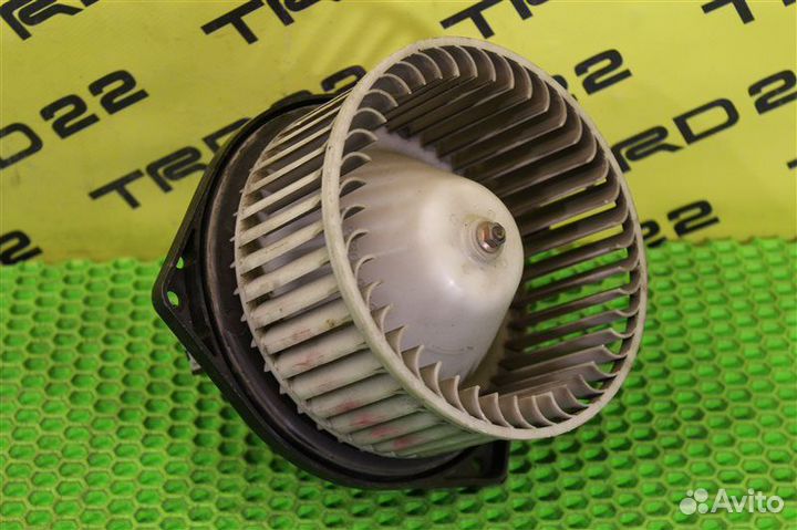 Мотор печки Mitsubishi Challenger K97W 6G72 1999