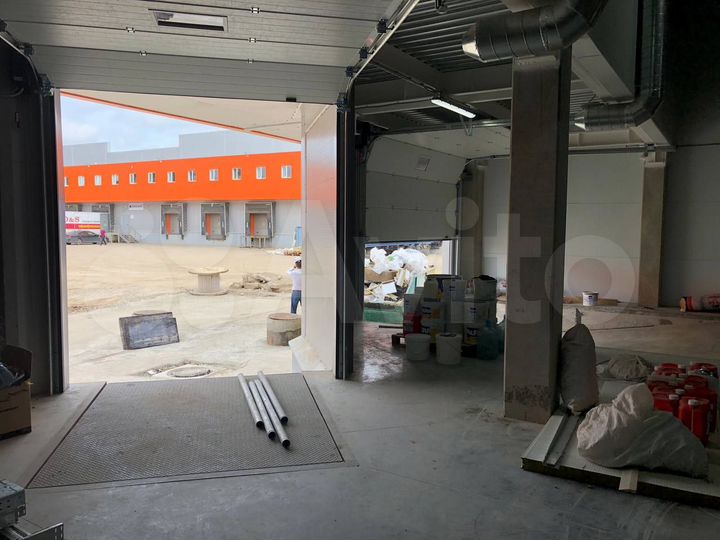 Склад, 1400 м²