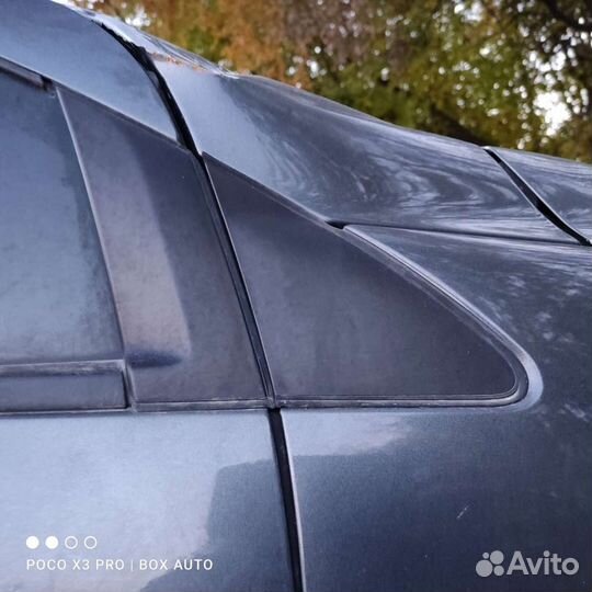 Треугольник в крыло правый Пежо 408