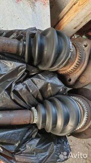 Полуось передняя Jeep Grand Cherokee WJ