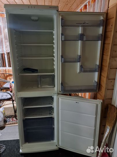 Холодильник атлант бу