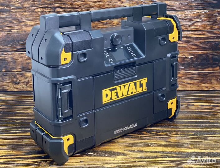 Радиоприемник DeWalt tstak dwst1-81078