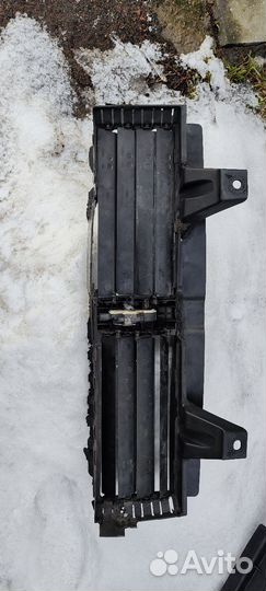 Моторчик жалюзи радиатора Форд Мустанг 6 рест