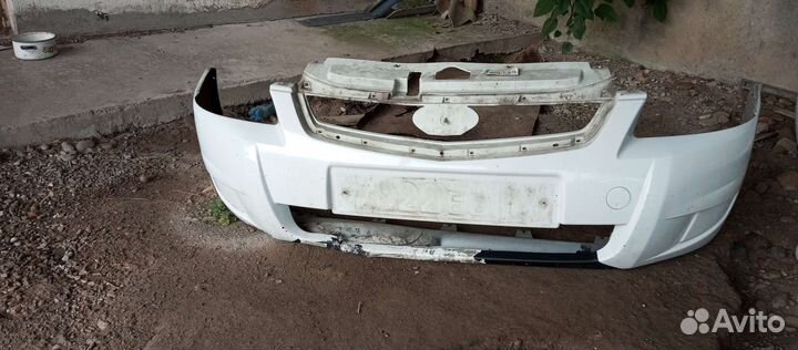 Продам б/у бампера на Приору 2