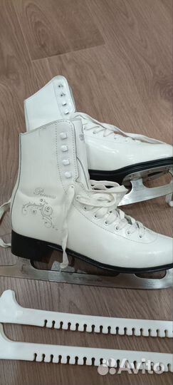 Коньки фигурные 39 размер