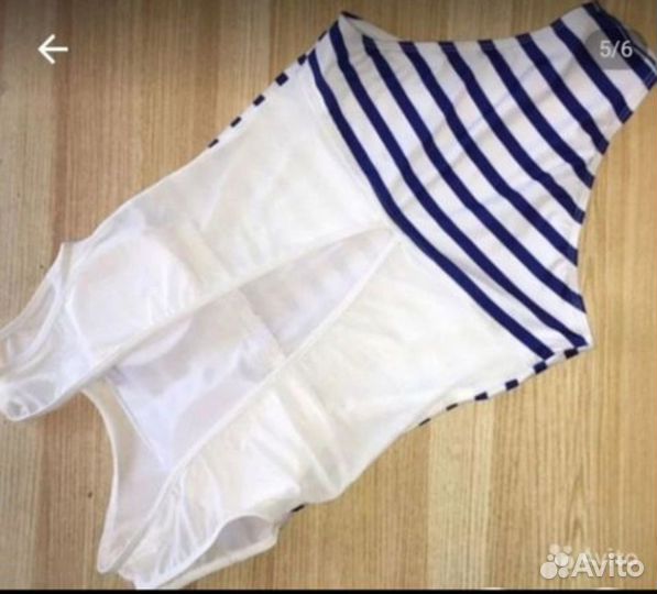 Купальник женский слитный 46