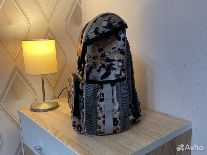 Школьный ранец
