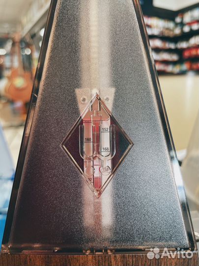 Метроном механический