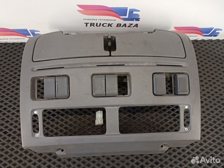 1951826 Накладка на торпедо Daf XF106