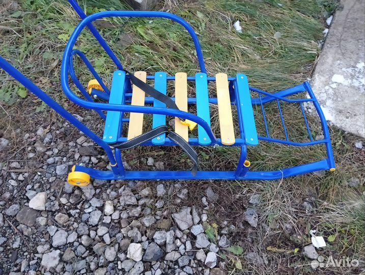 Детские санки на колесах
