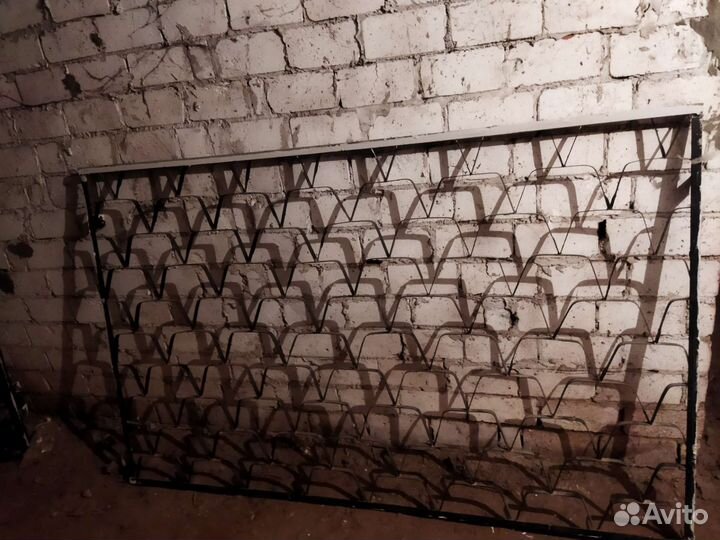 Металлические решетки на окна бу