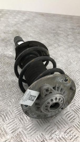 Стойка амортизатора передняя левая BMW 3