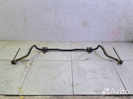 Стабилизатор передний