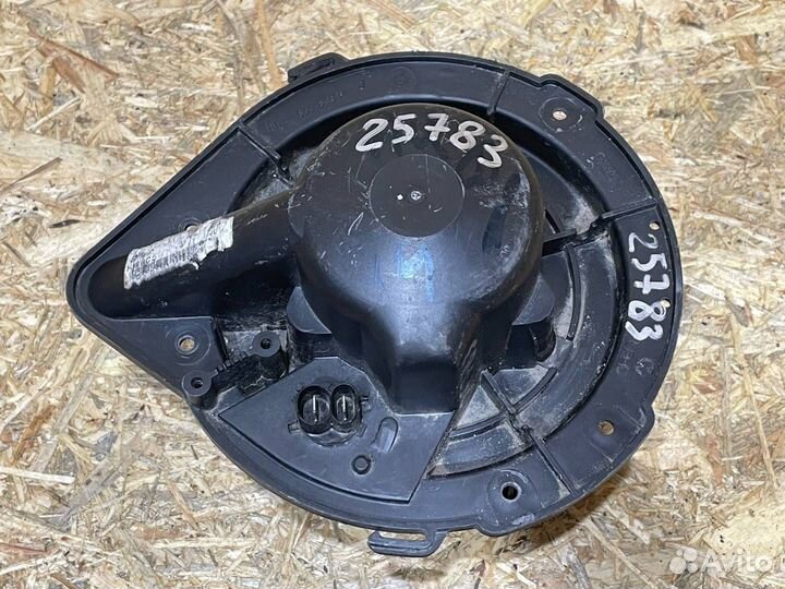 Моторчик печки Volkswagen Passat B5 рест. 2001