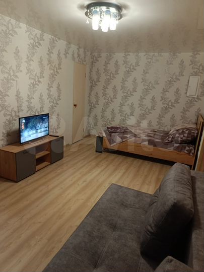 2-к. квартира, 40 м², 1/4 эт.