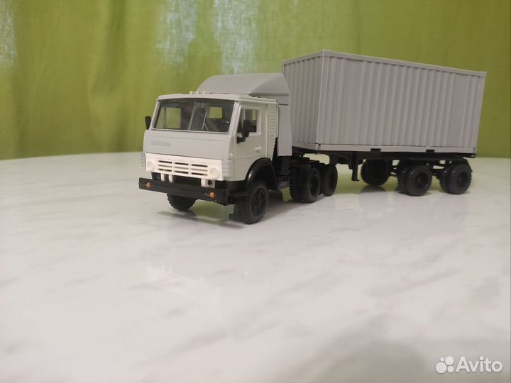 Модель камаз-5410 контейнеровоз