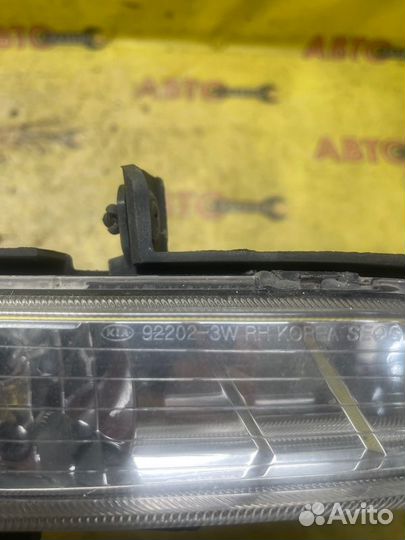 Фара противотуманная передняя правая Kia Sportage