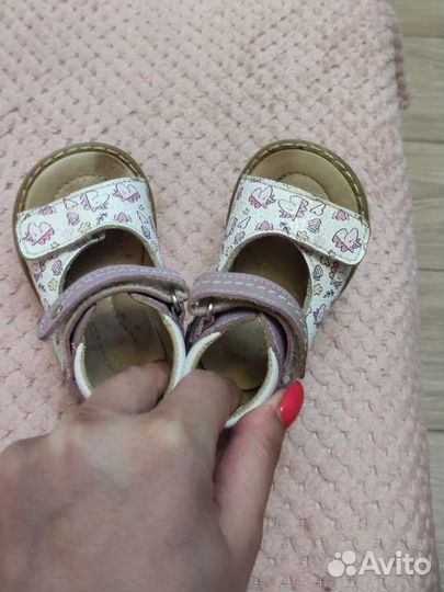 Босоножки для девочки