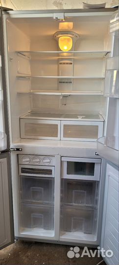 Холодильник Hansa