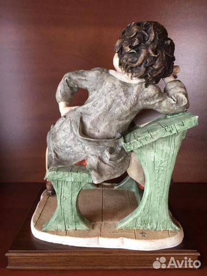 Giuseppe Armani Ученик за партой