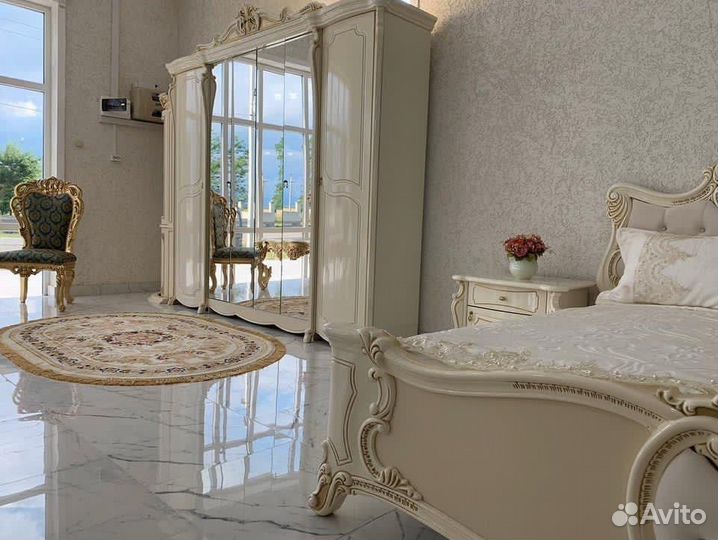 Спальный гарнитур Лорена