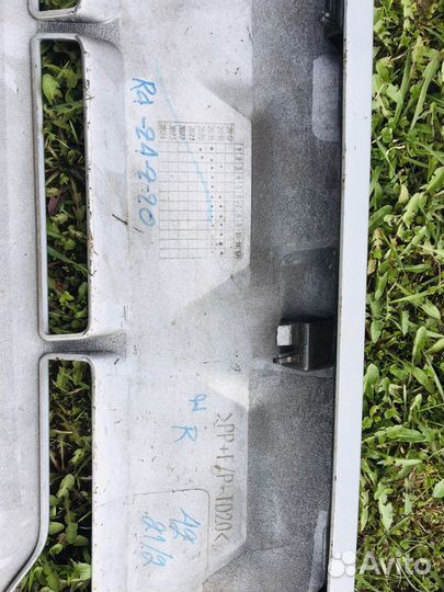 Накладка переднего бампера mitsubishi pajero