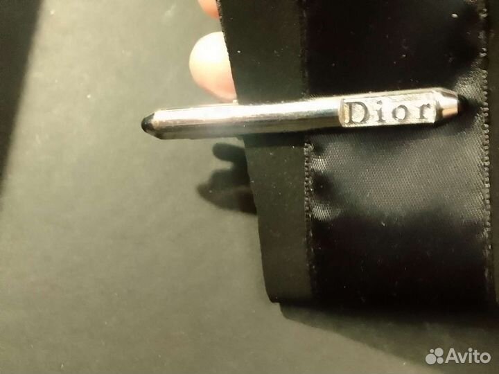 Заколка для галстука белого металла Dior